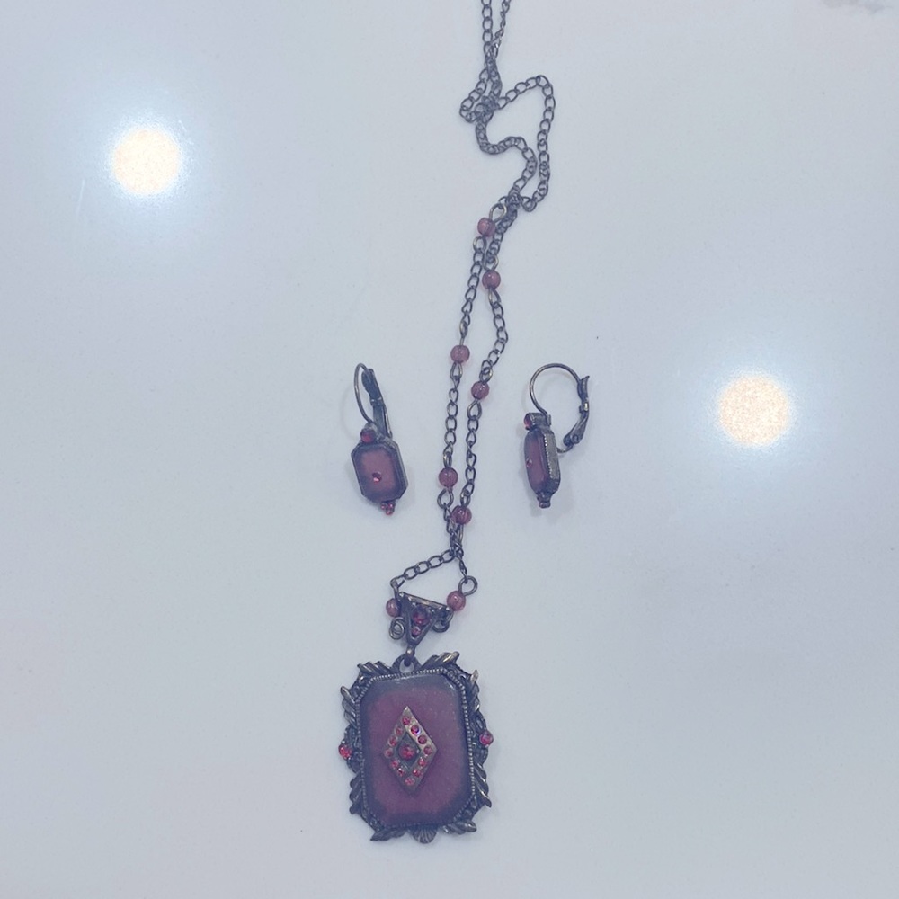 Necklace and earrings set